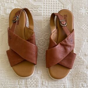 Born, Comfortable Women's Brown Leather Crisscross Sandals
